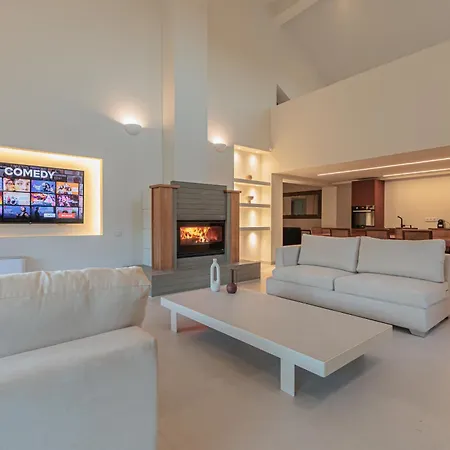 Villa Theopetra Daire