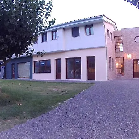 Apartment εν αγρια Agria