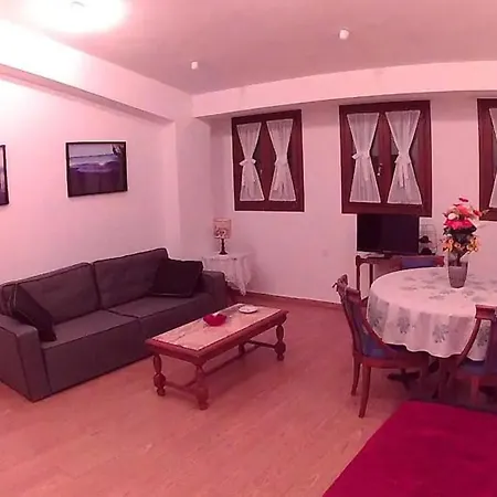Apartment εν αγρια *